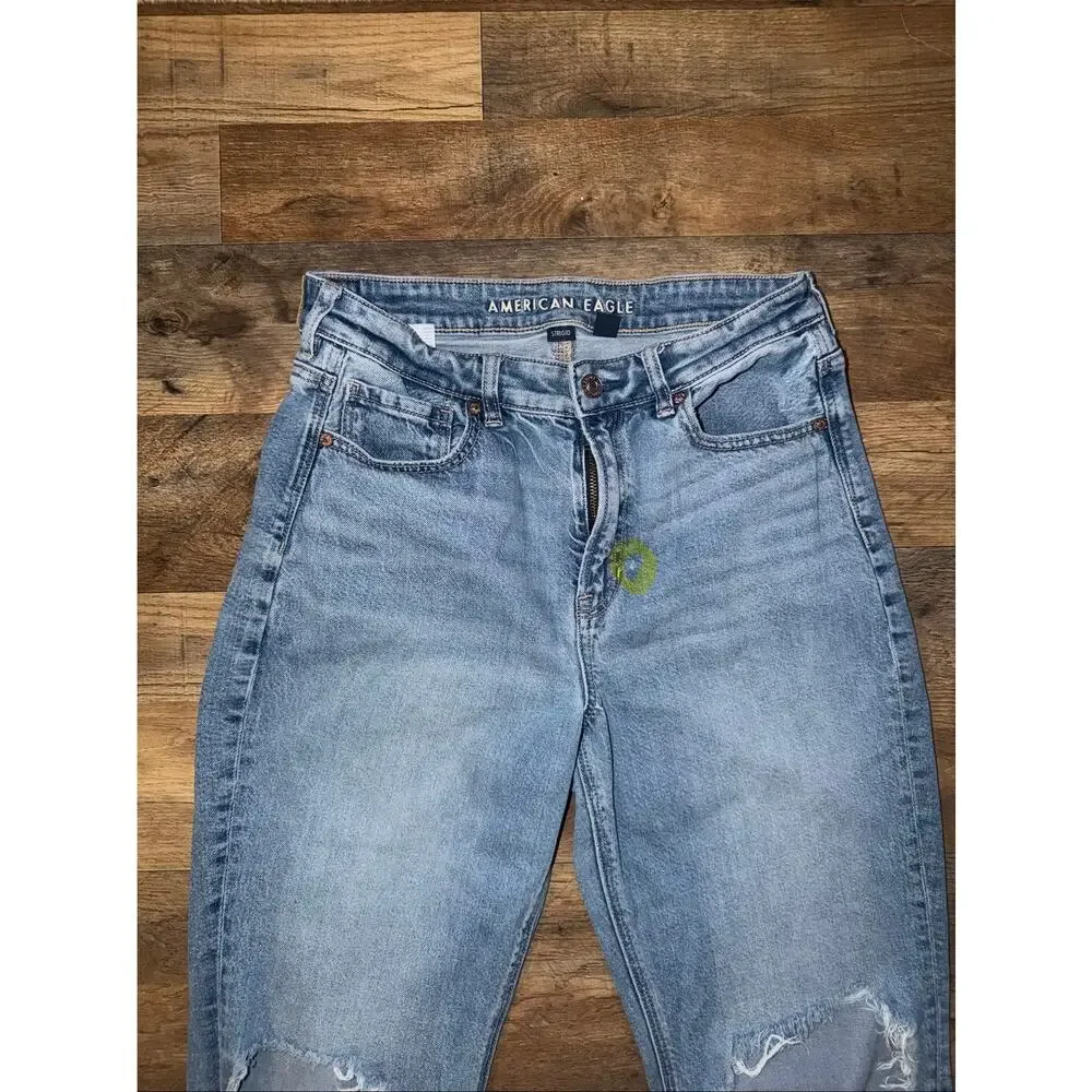 American Eagle women’s STRIGID distressed mom jeans
